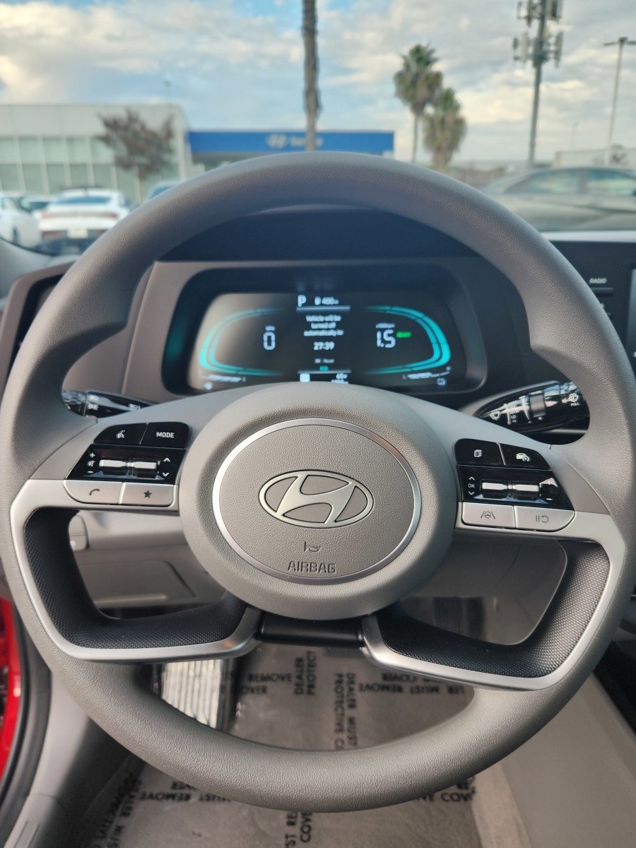 Certified 2025 Hyundai Elantra Blue image 14