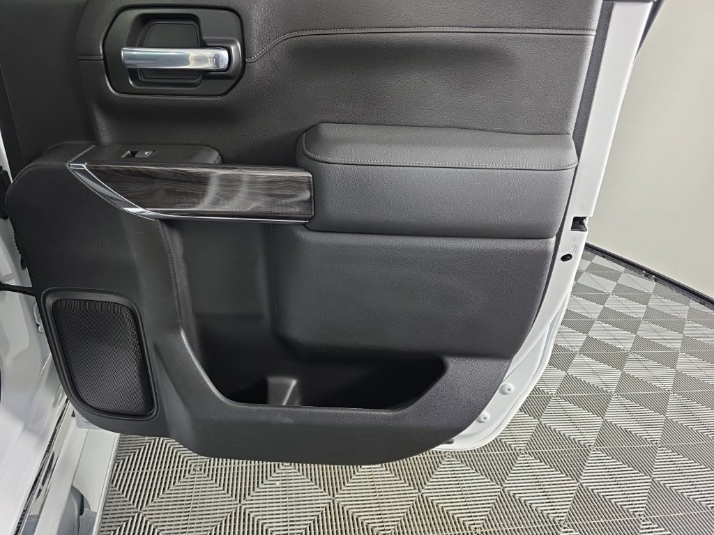 Used 2021 Chevrolet Silverado 1500 LTZ w/ Technology Package image 33