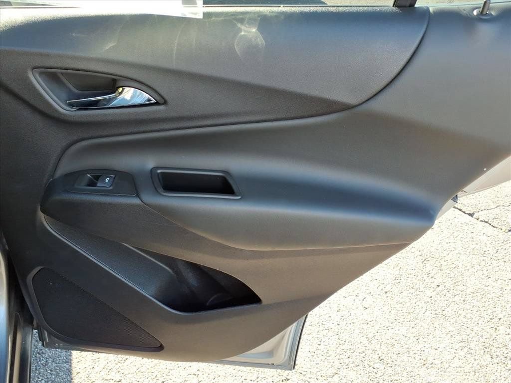 Used 2024 Chevrolet Equinox LT FWD image 17
