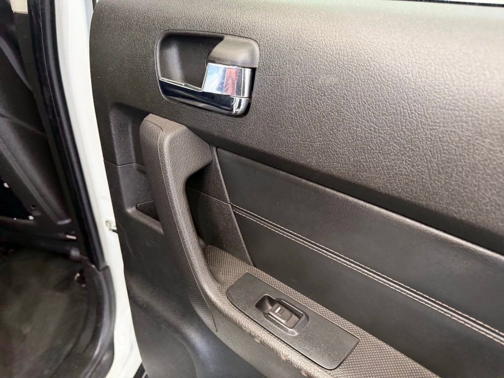 Used 2009 HUMMER H3T image 26