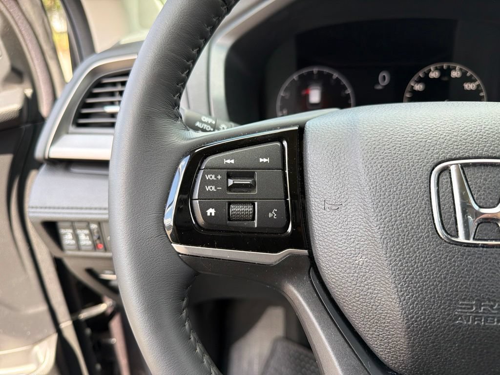 Used 2025 Honda Odyssey EX-L image 21