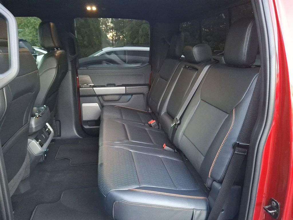 Used 2024 Ford F150 Lariat w/ FX4 Off-Road Package image 7