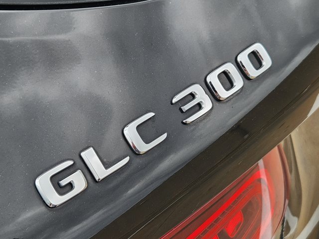 Used 2022 Mercedes-Benz GLC 300 image 11