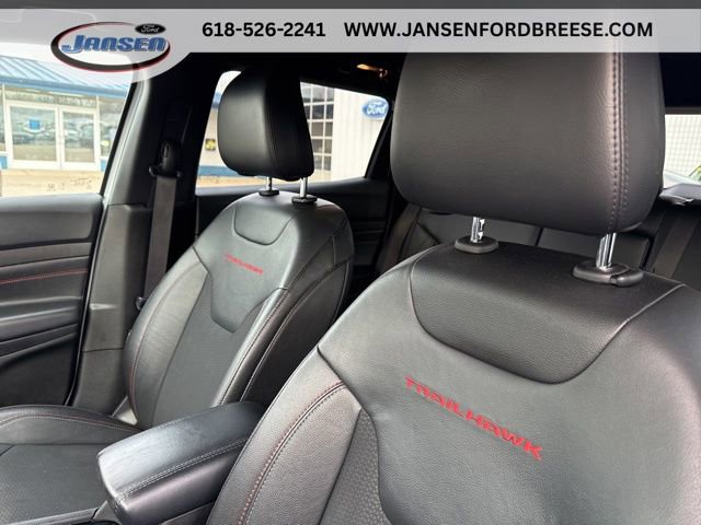 Used 2024 Jeep Compass Trailhawk image 11