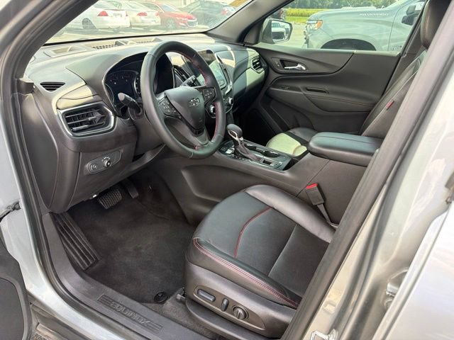 Used 2023 Chevrolet Equinox RS w/ RS Leather Package AWD/4WD image 8