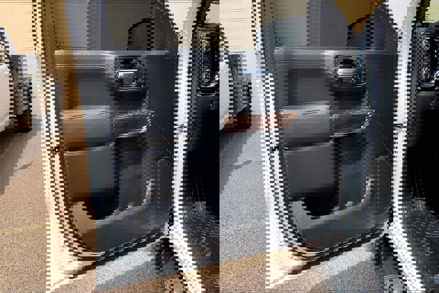 Used 2021 GMC Sierra 1500 SLT AWD/4WD image 22