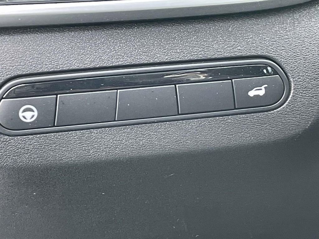 Used 2025 INFINITI QX60 Luxe image 18