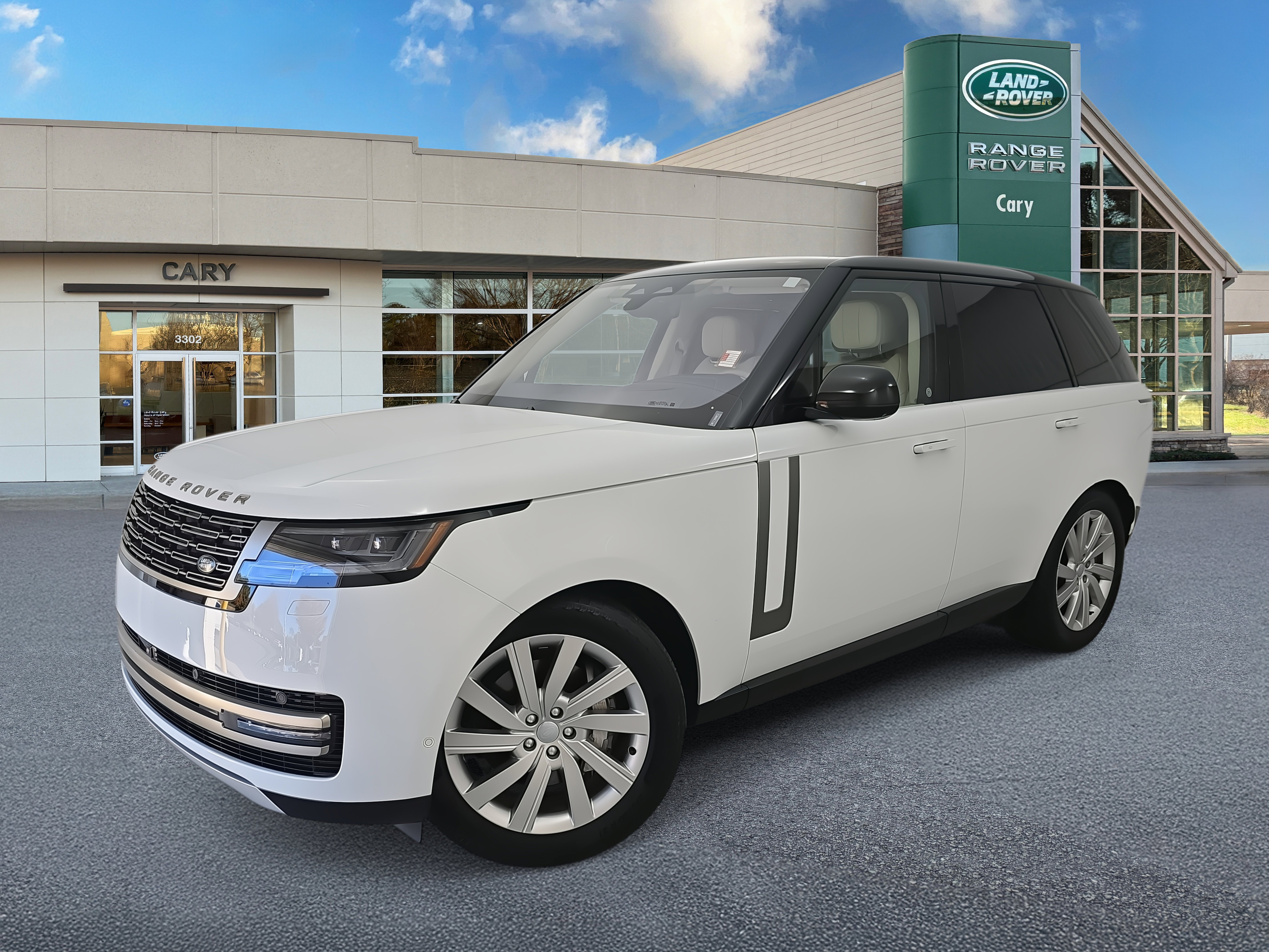 Used 2023 Land Rover Range Rover SE