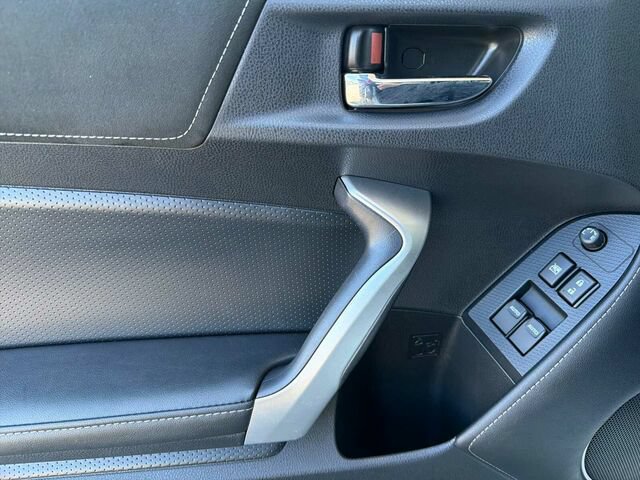 Used 2017 Toyota 86 RWD image 13