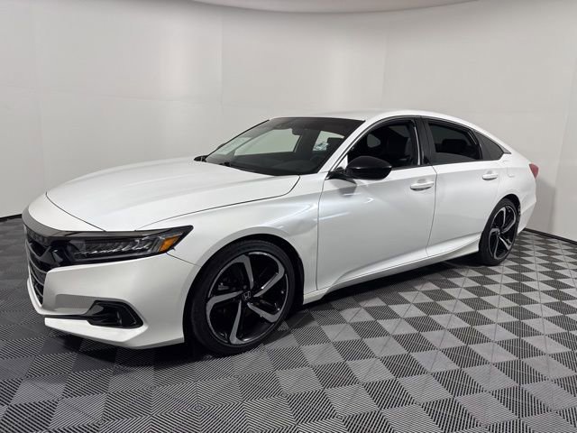 Used 2022 Honda Accord Sport image 2