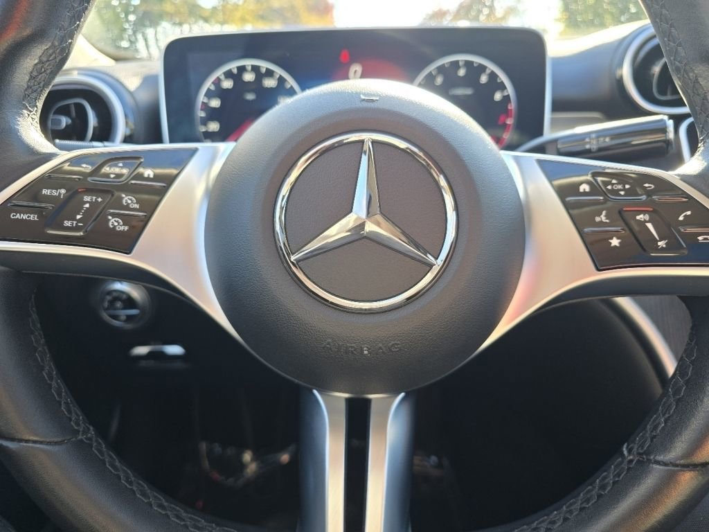 Used 2022 Mercedes-Benz C 300 Sedan image 28