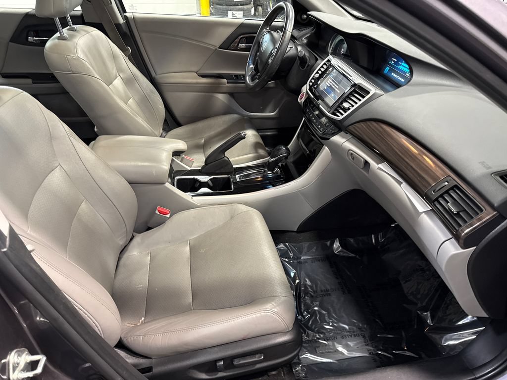 Used 2016 Honda Accord EX-L image 14