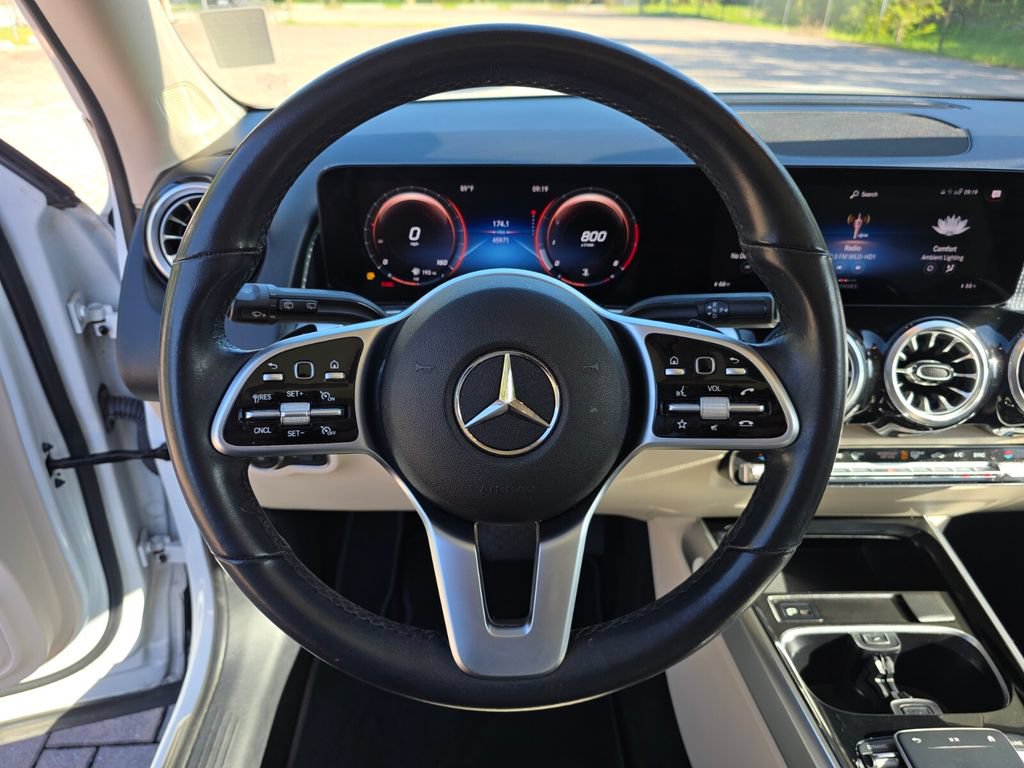 Used 2022 Mercedes-Benz GLB 250 image 30