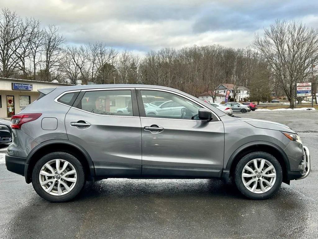 Used 2020 Nissan Rogue Sport S w/ Appearance Package image 9