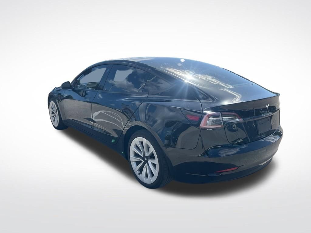 Used 2021 Tesla Model 3 Standard Range Plus RWD image 4