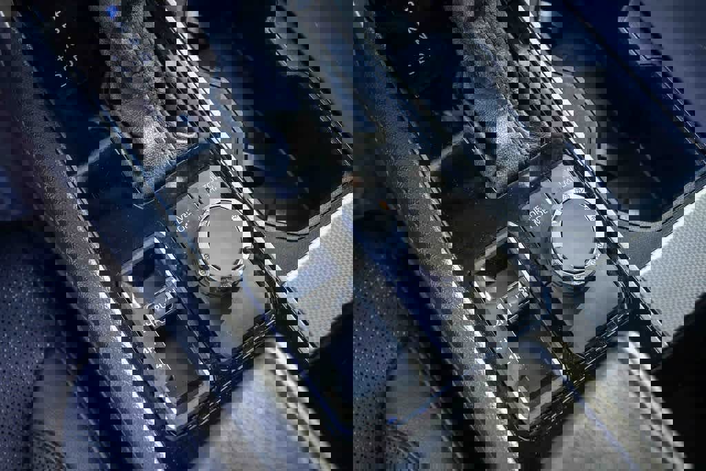 Used 2023 Toyota Sequoia Limited image 25