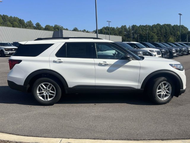 New 2027 Ford Explorer Active w/ Active Comfort Package RWD image 2