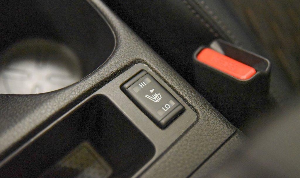 Used 2017 Nissan Rogue SV w/ Midnight Edition image 26