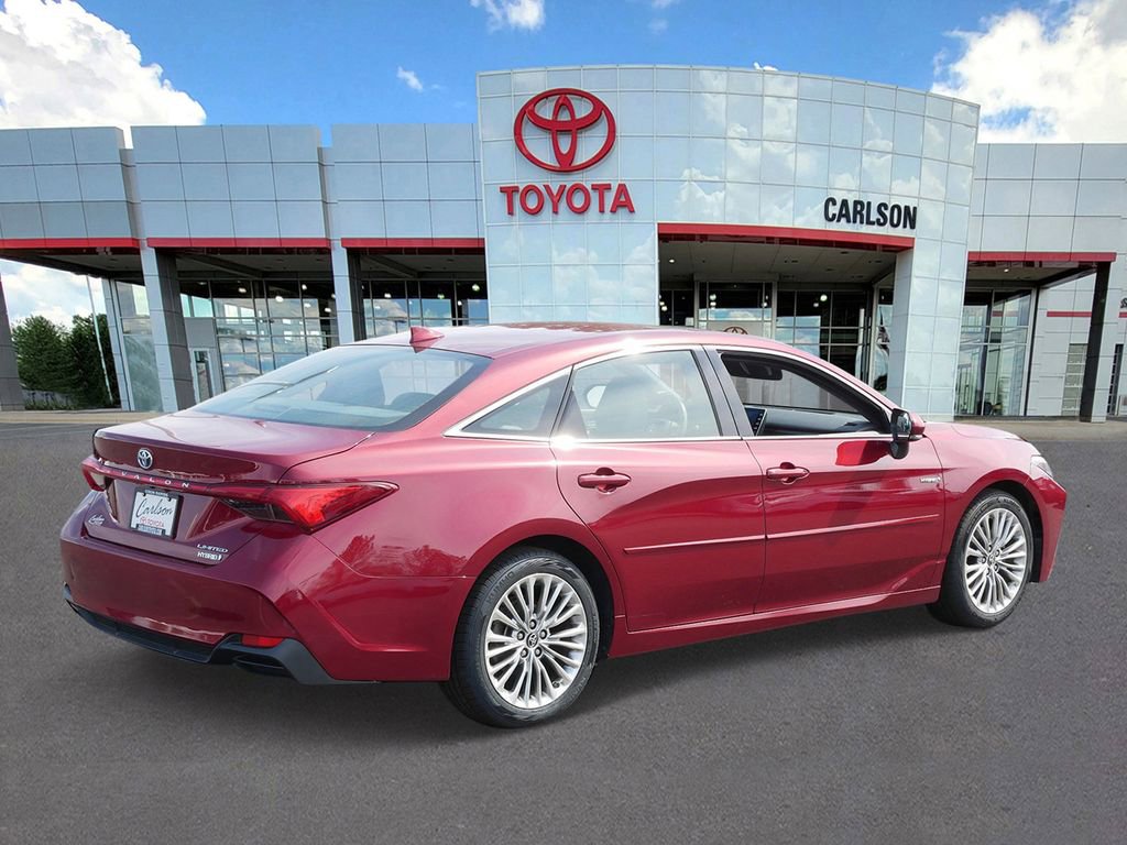 Used 2019 Toyota Avalon Limited w/ All Weather Liner Package FWD image 5