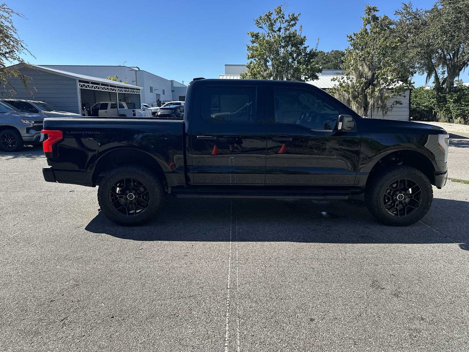 Used 2024 Ford F150 Lightning XLT AWD/4WD image 7