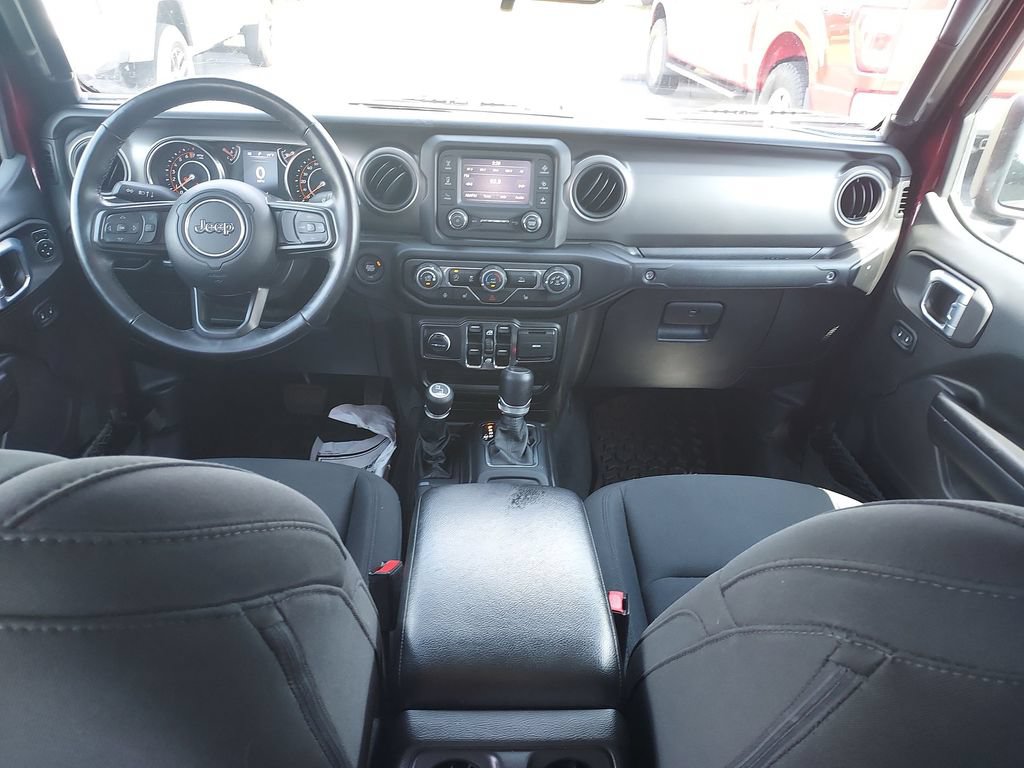 Used 2021 Jeep Gladiator Mojave AWD/4WD image 10