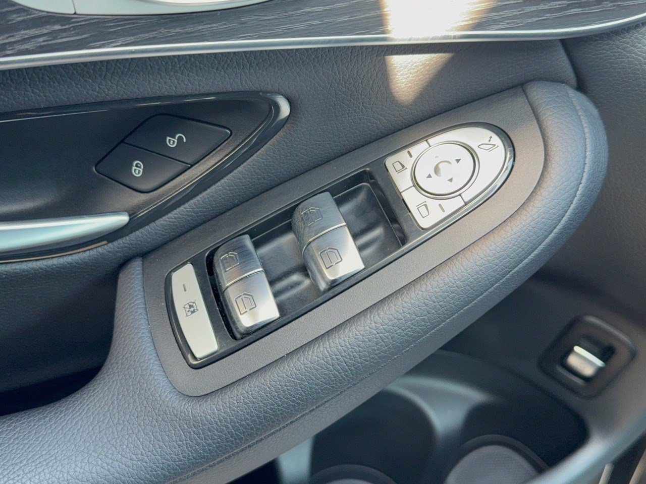 Certified 2022 Mercedes-Benz GLC 300 4MATIC image 15