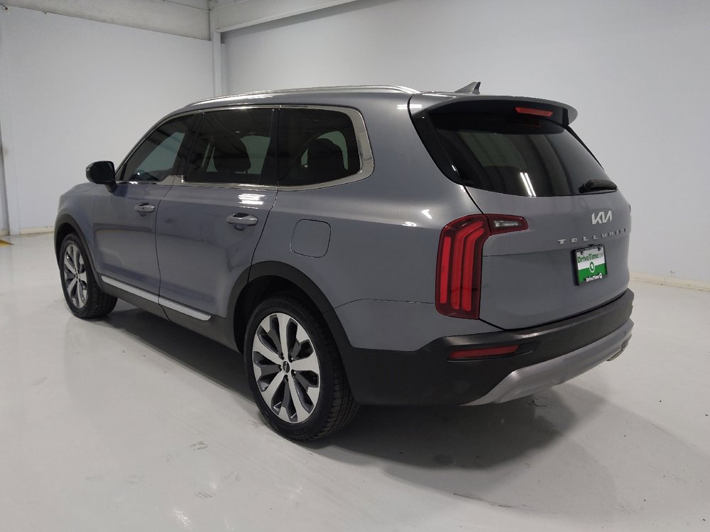 Used 2022 Kia Telluride EX w/ EX Premium Package FWD image 5