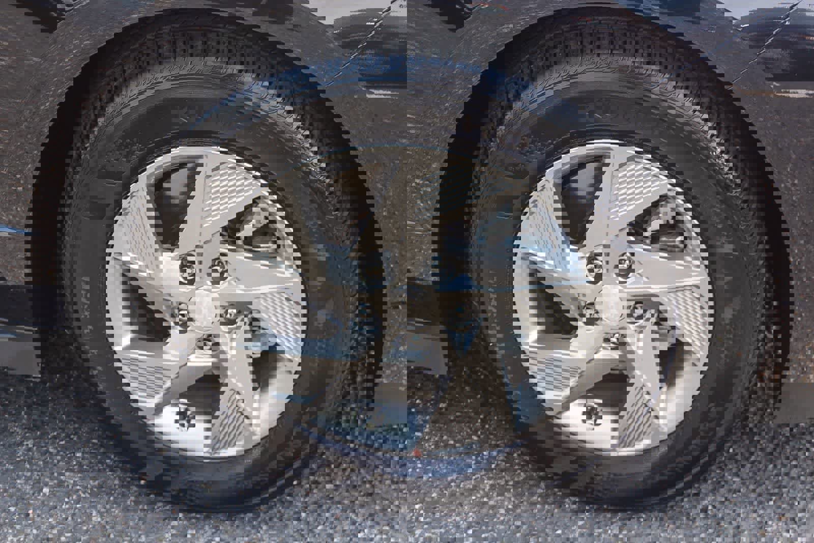 Certified 2025 Hyundai Sonata SE image 12