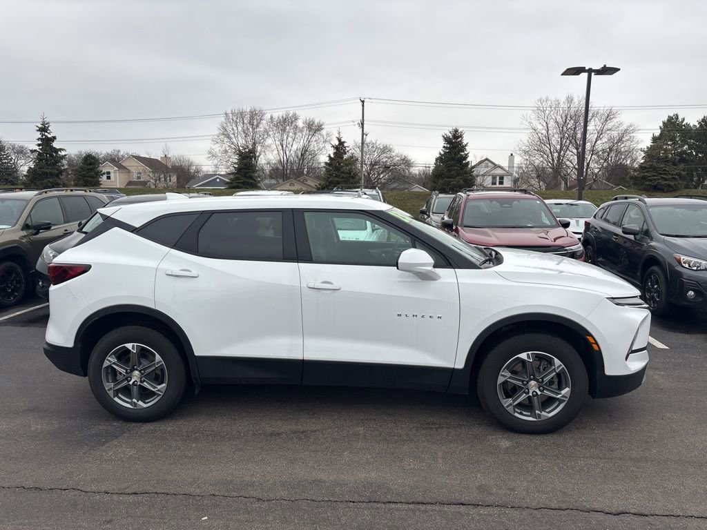 Used 2023 Chevrolet Blazer LT w/ Driver Confidence Package image 2