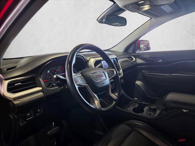 Used 2023 GMC Acadia SLT FWD image 9
