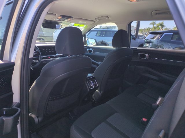 Certified 2026 Kia Sorento LX FWD image 26