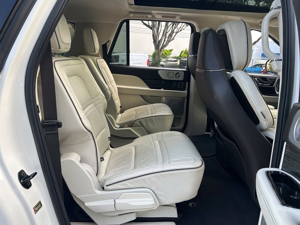 Used 2022 Lincoln Navigator L Black Label AWD/4WD image 48
