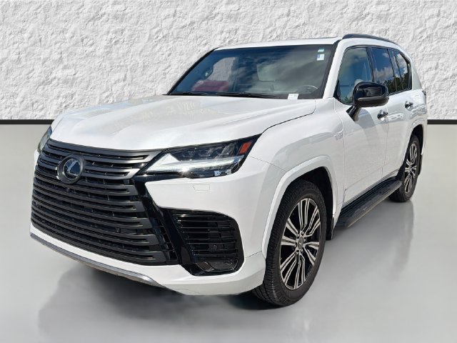 Used 2024 Lexus LX 600 4WD w/ Luxury Package image 7