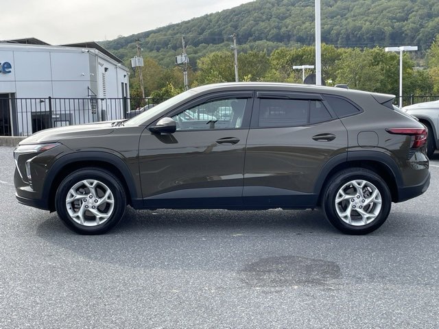 Certified 2024 Chevrolet Trax LS w/ LS Convenience Package image 9