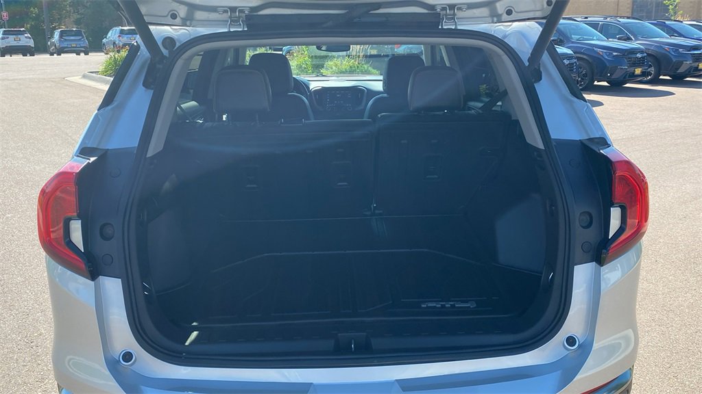Used 2022 GMC Terrain AT4 image 11