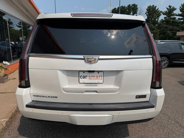 Used 2017 Cadillac Escalade ESV Luxury AWD/4WD image 6