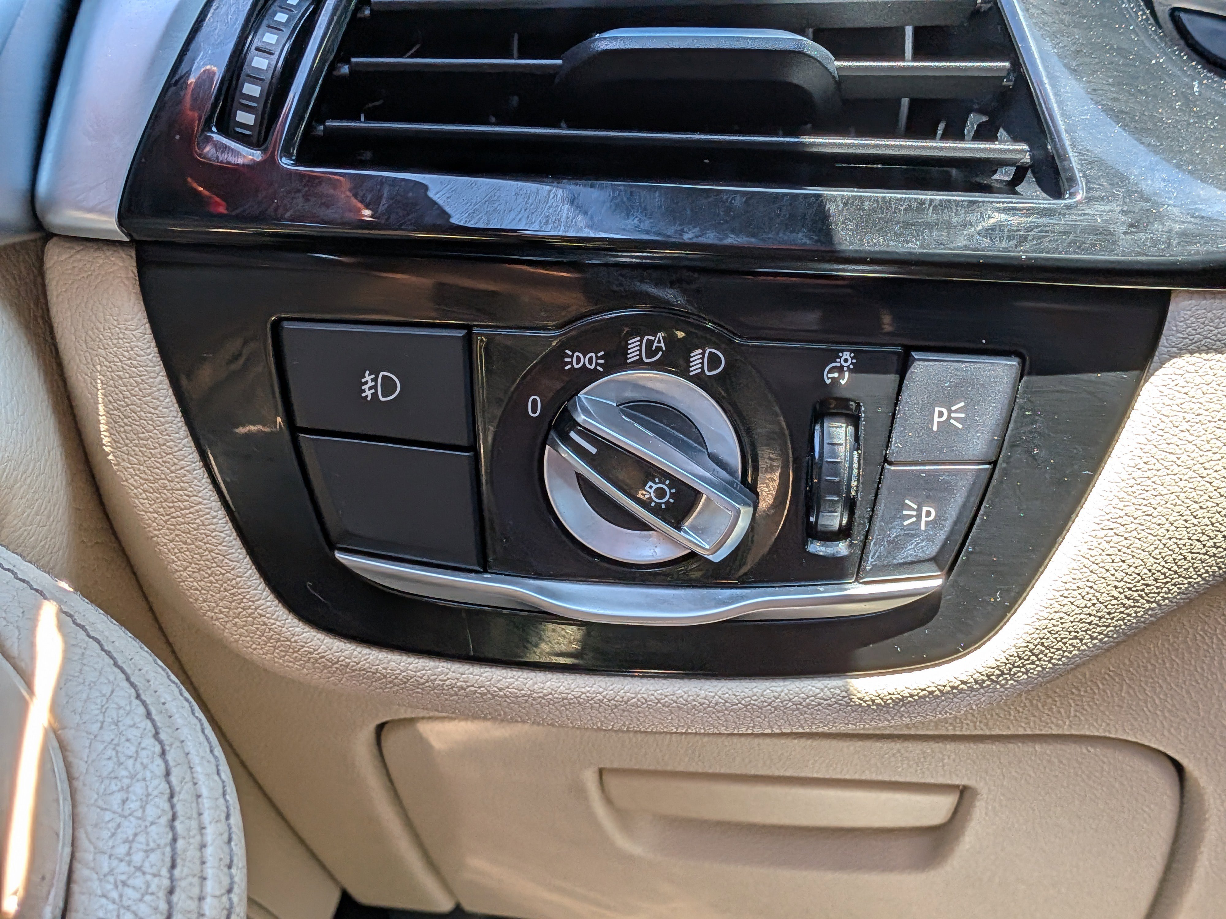 Used 2018 BMW 530i RWD image 24
