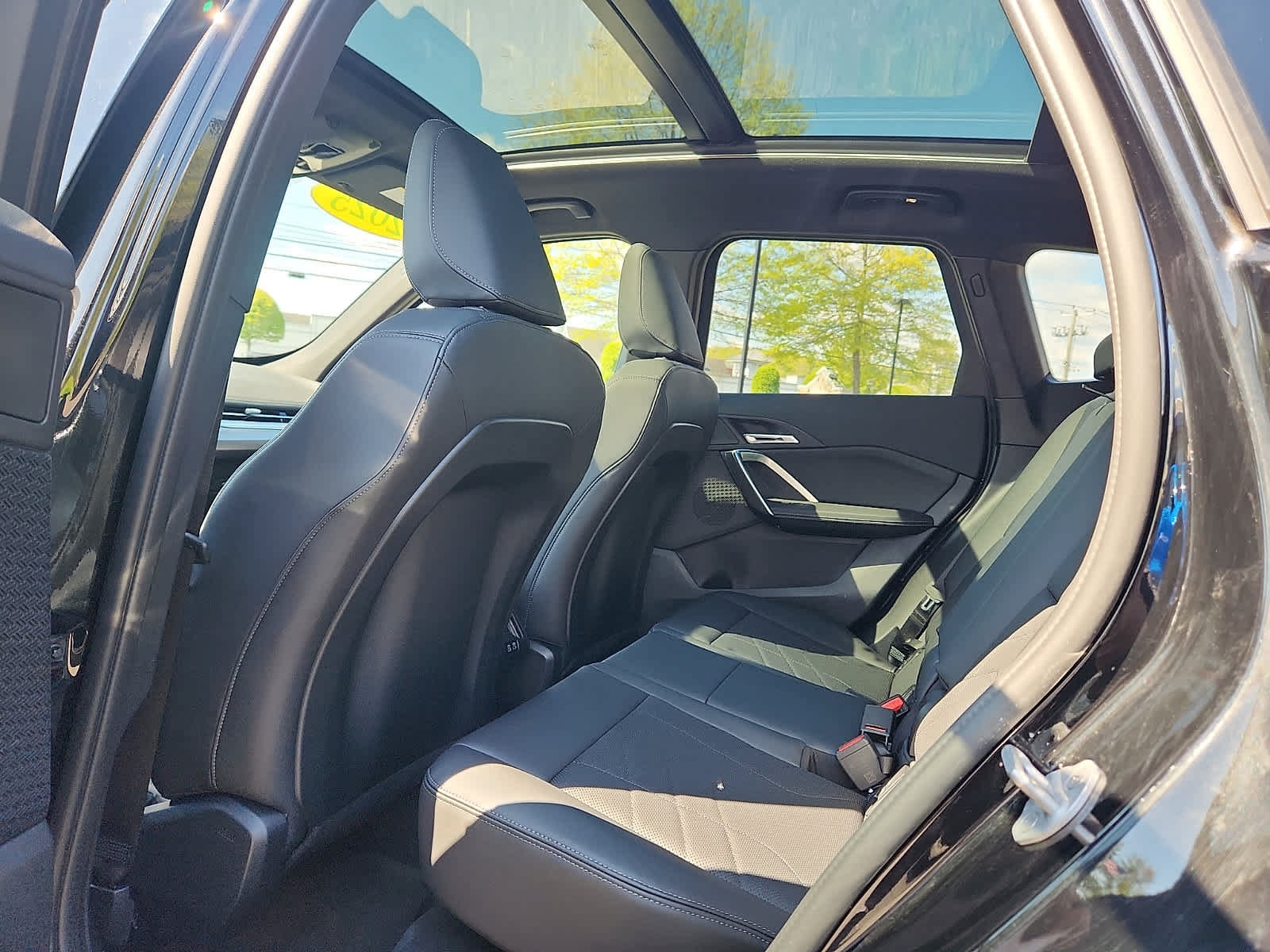 Used 2025 BMW X1 xDrive28i AWD/4WD image 11
