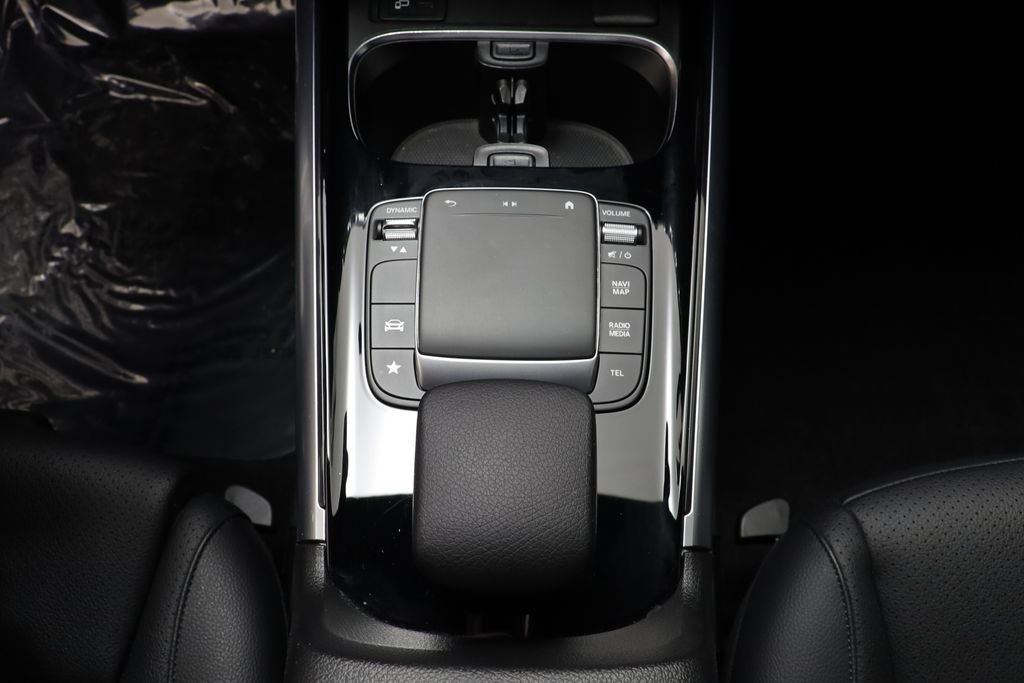 Used 2022 Mercedes-Benz GLA 250 4MATIC image 12