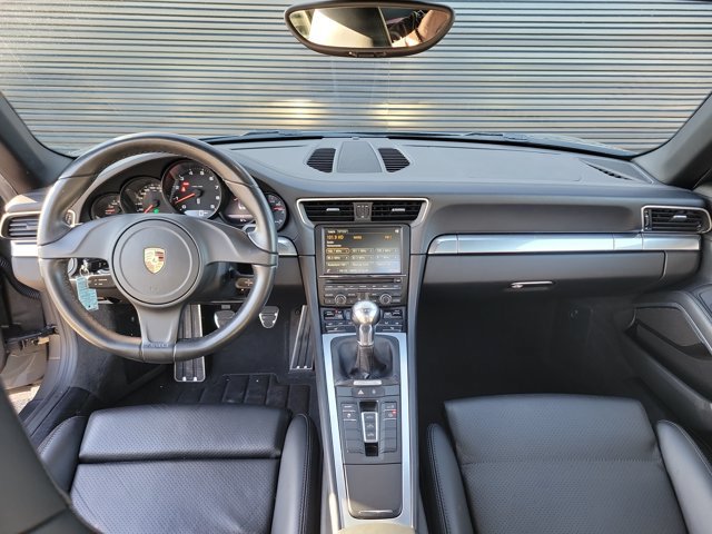 Certified 2016 Porsche 911 Carrera RWD image 28
