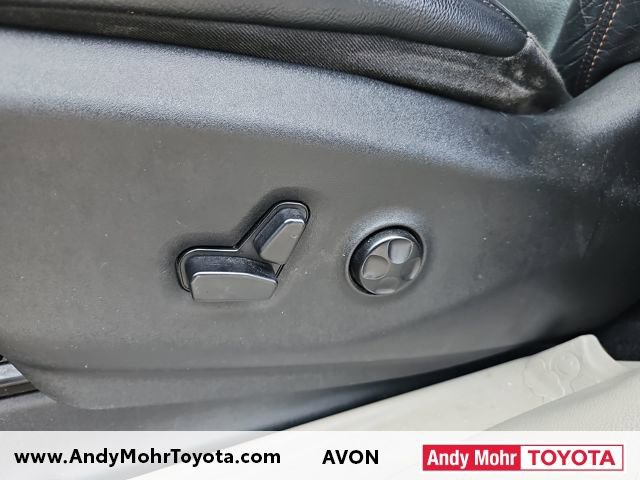 Used 2018 Chrysler Pacifica Touring-L Plus image 12