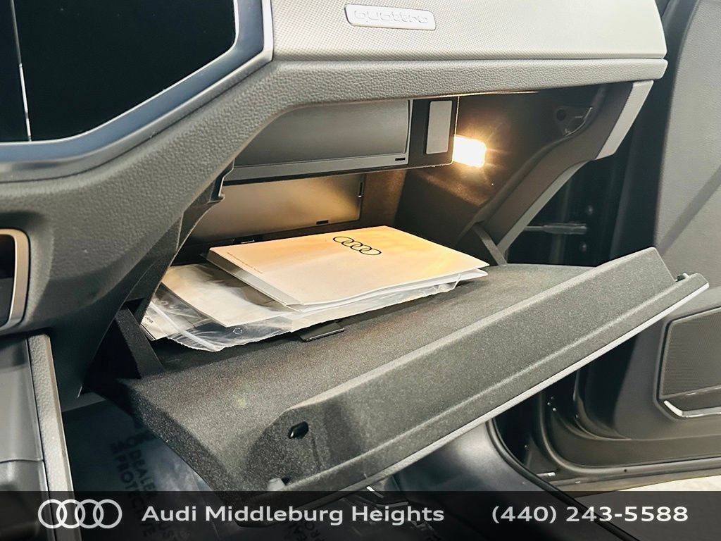 Certified 2023 Audi Q3 2.0T Premium Plus w/ Premium Plus Package AWD/4WD image 25
