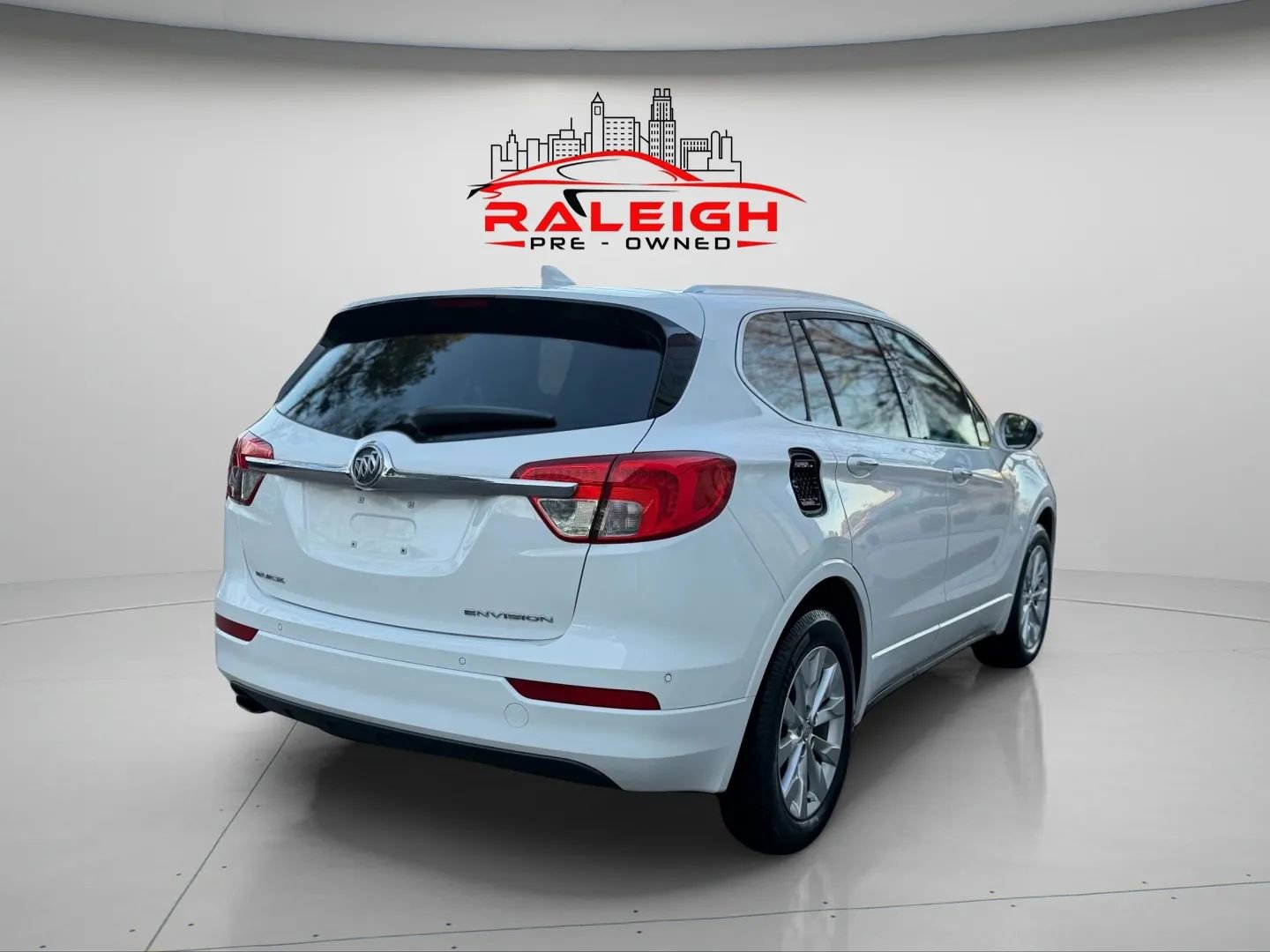 Used 2017 Buick Envision Essence image 5