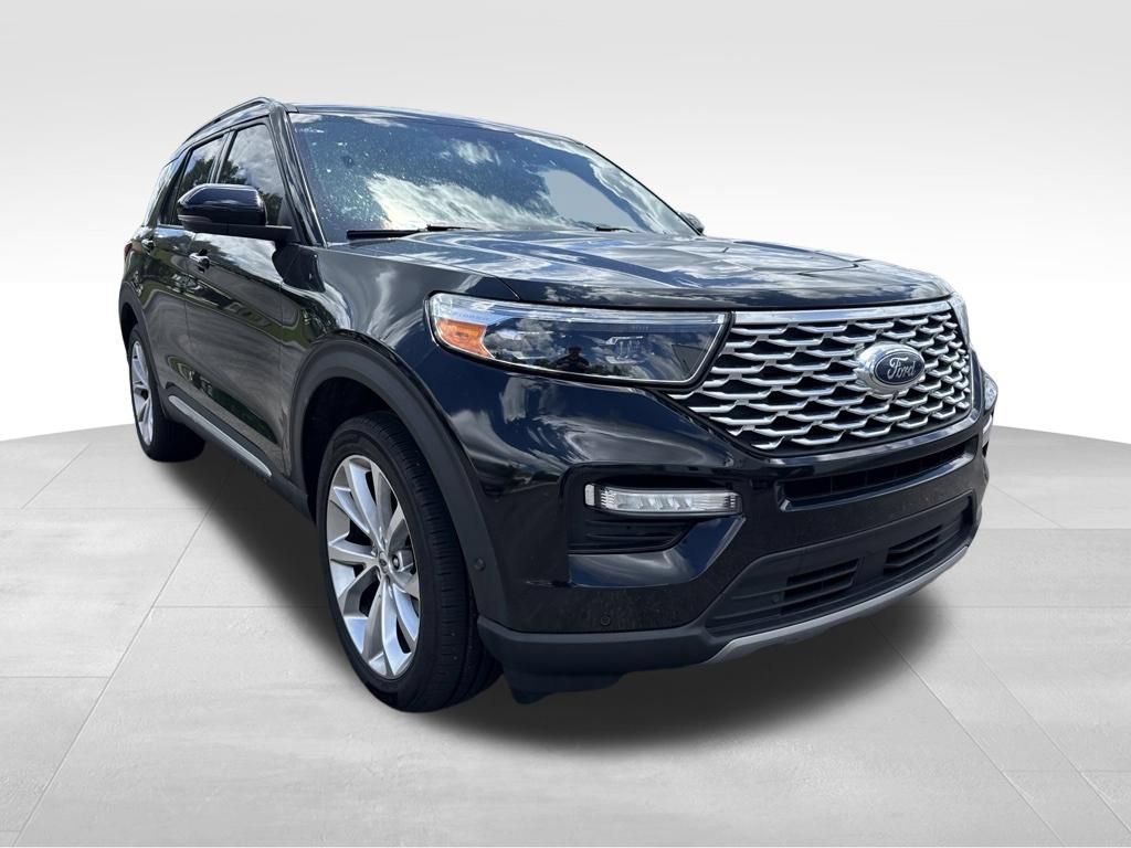 Used 2022 Ford Explorer Platinum w/ Equipment Group 601A AWD/4WD image 4
