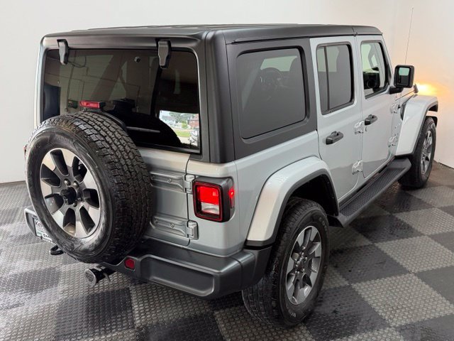 Used 2022 Jeep Wrangler Unlimited Sahara w/ Cold Weather Group AWD/4WD image 10