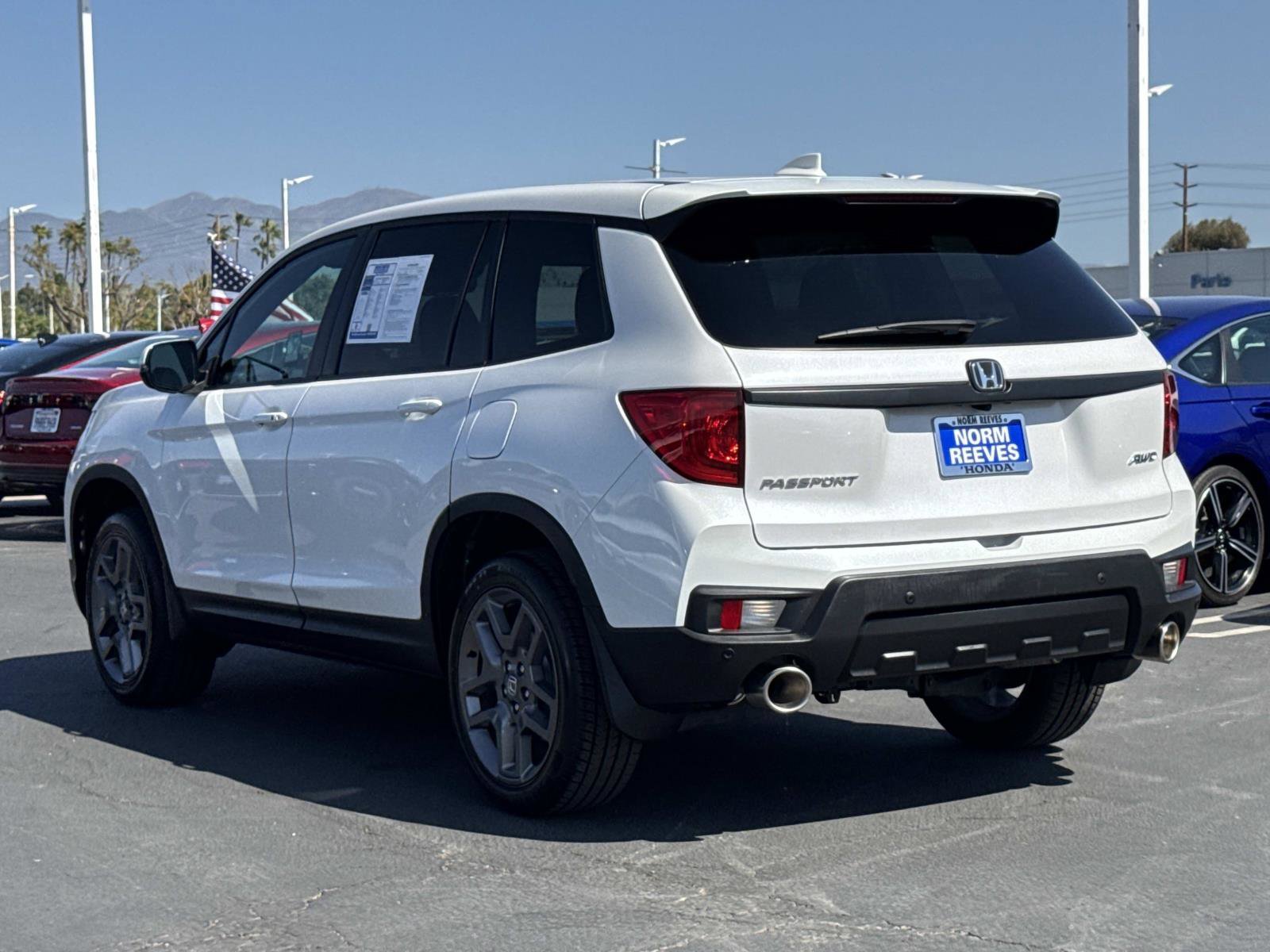 Used 2023 Honda Passport EX-L image 3