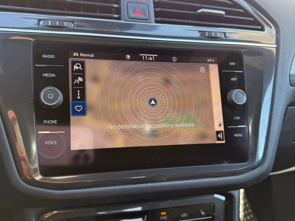 Used 2022 Volkswagen Tiguan SEL R-Line image 11