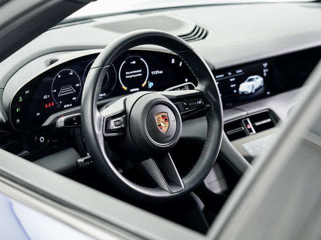 Used 2024 Porsche Taycan image 10