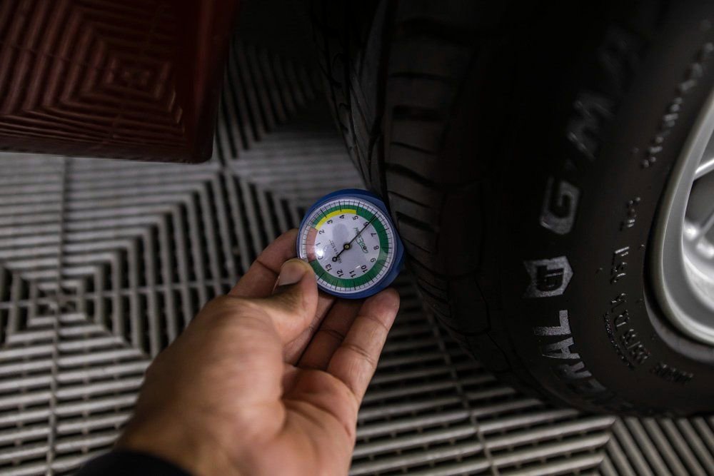 Used 1993 BMW 850Ci image 36