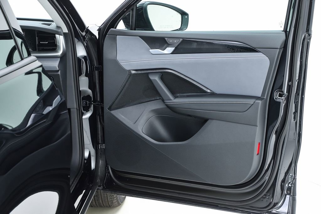 New 2026 Volkswagen Tiguan SE image 71